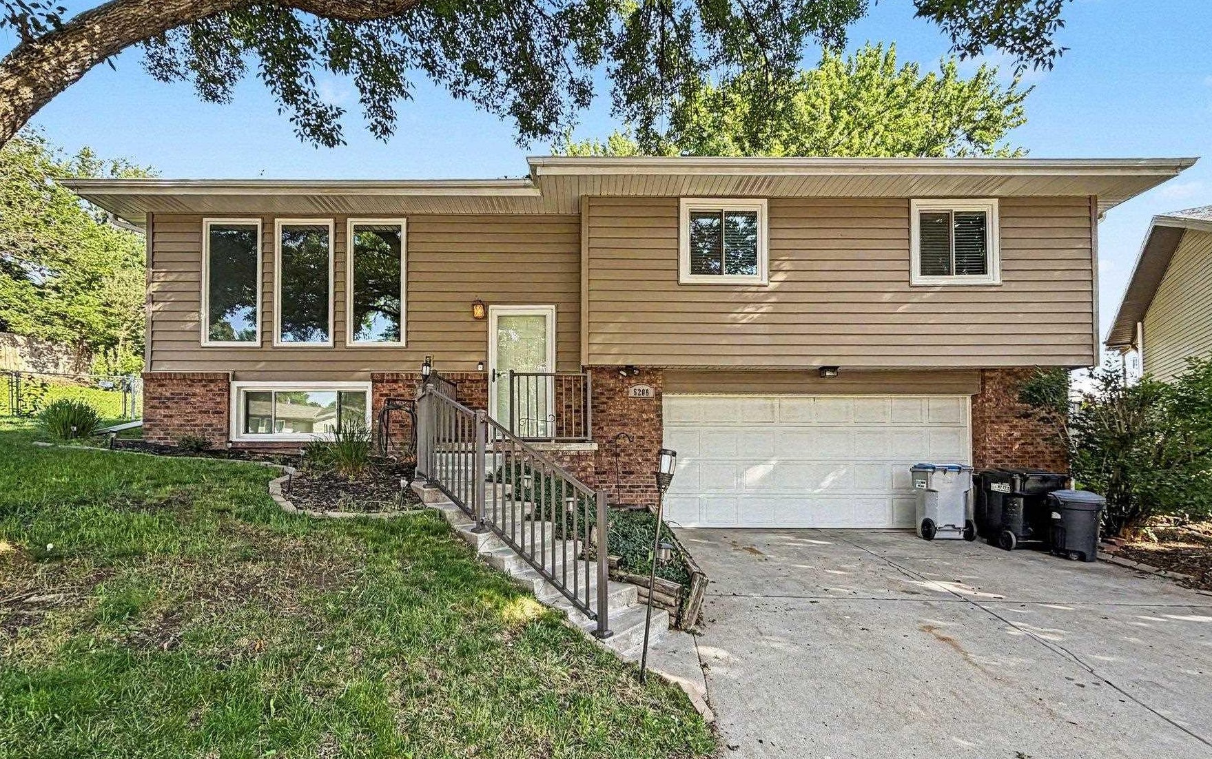 5208 Ascot Circle